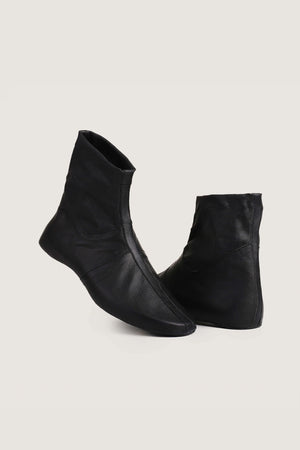 Full Grain Stretchable Leather Socks Novado