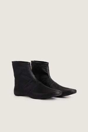 Full Grain Stretchable Leather Socks Novado