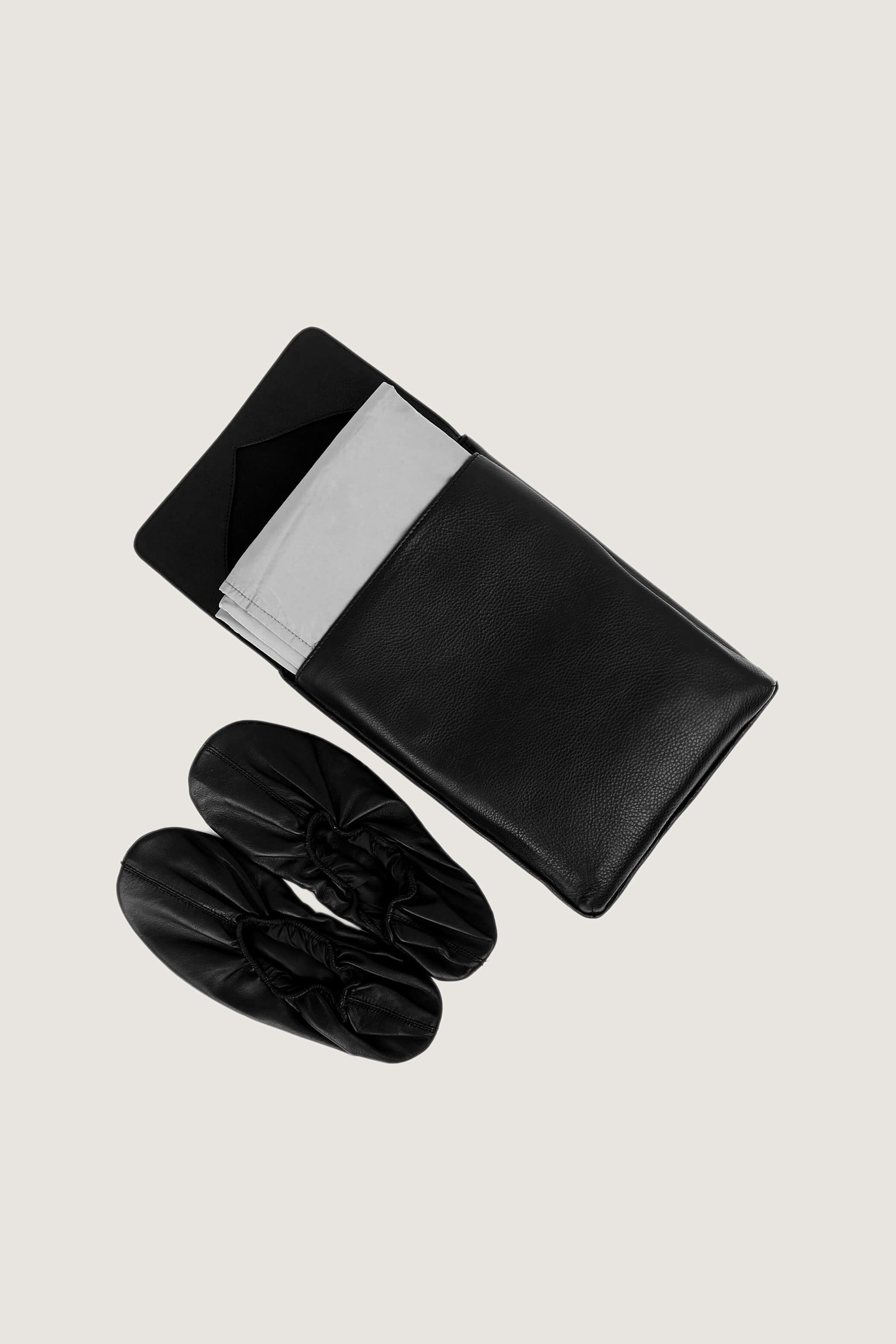 Hajj & Umrah Full Grain Leather Slipper | Prayer Mat | Bag Set Novado