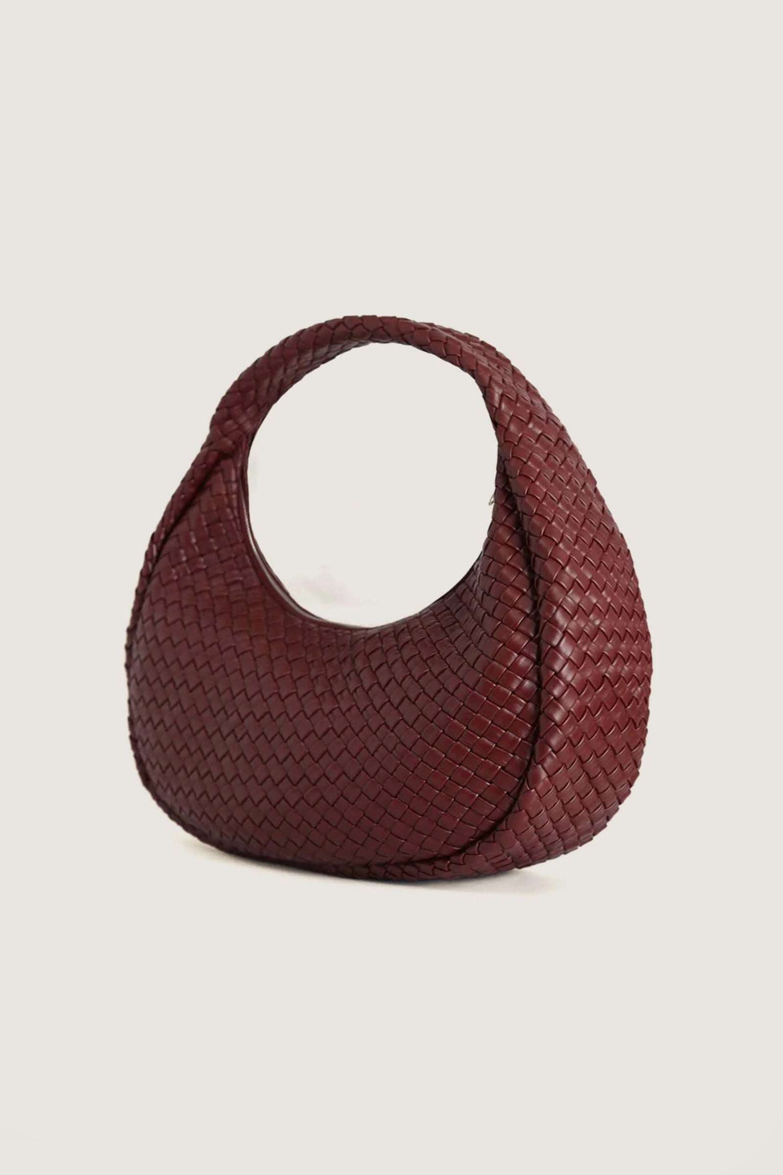 Woven Shoulder Bag Without Knot