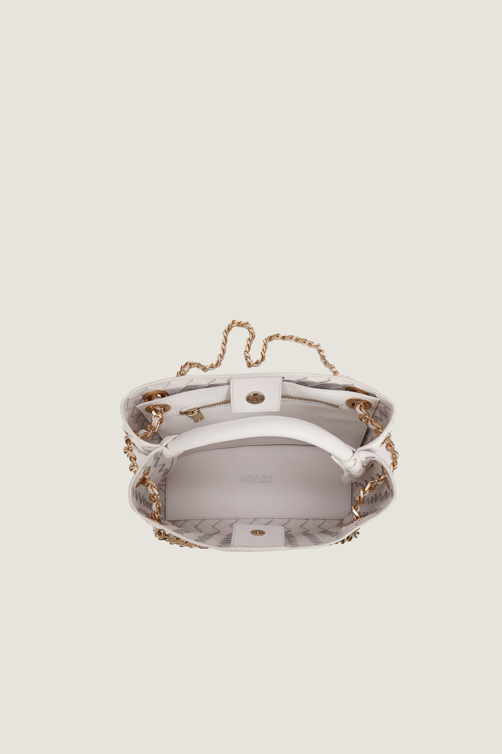Small Andiamo With Golden Chain
