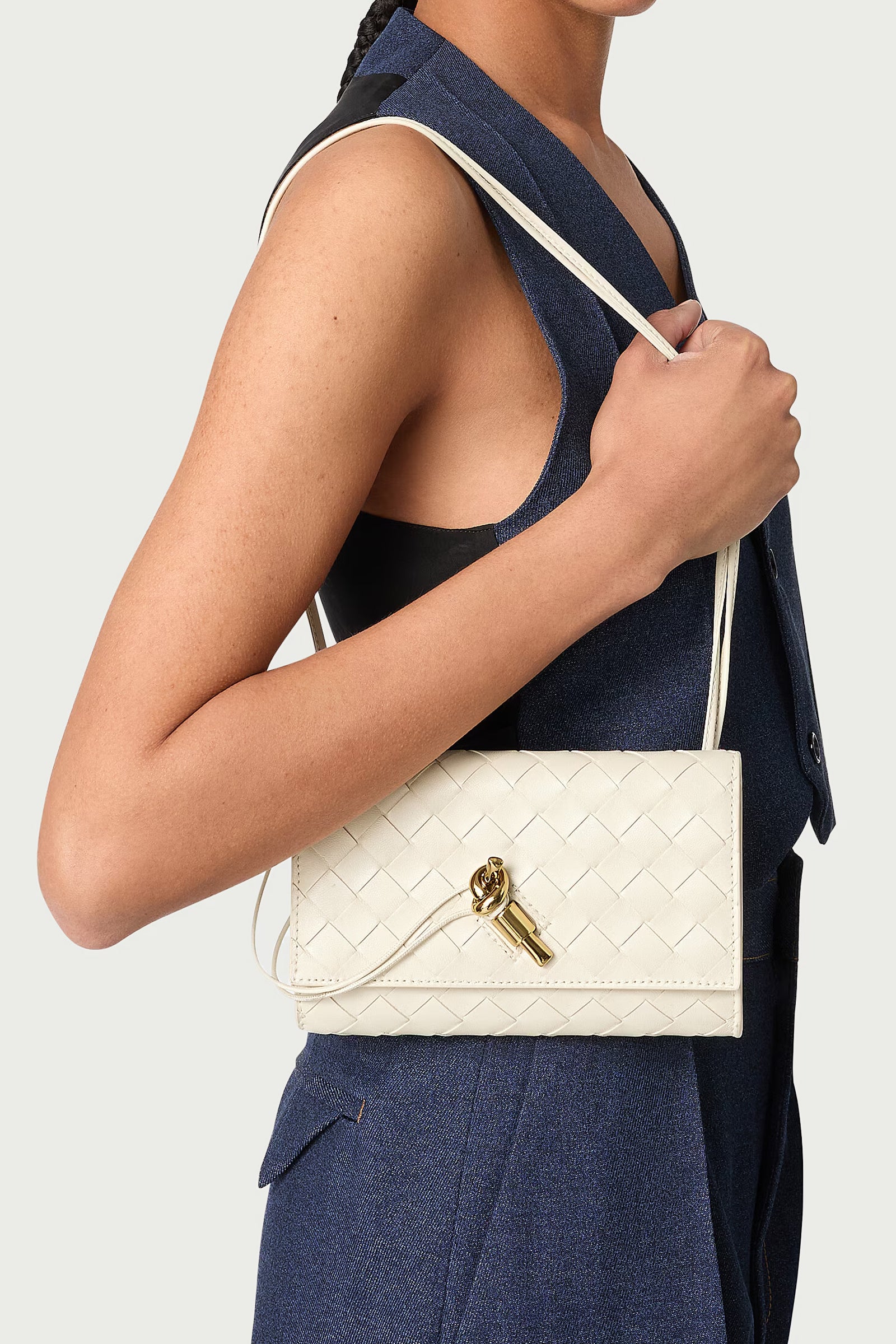 Andiamo Pouch