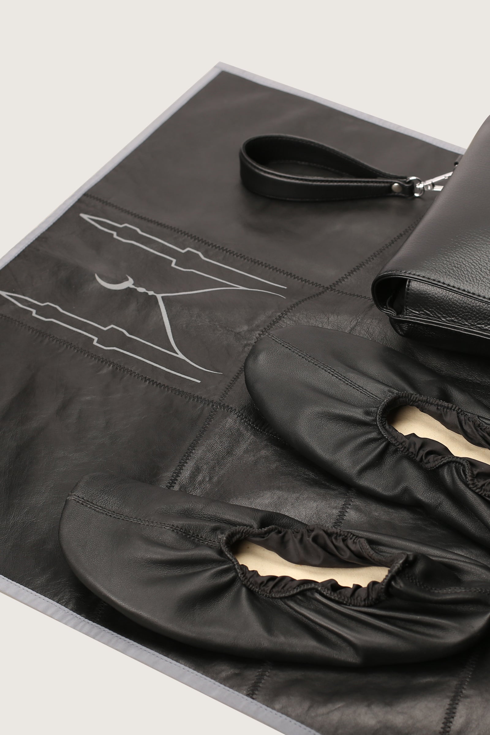 Hajj & Umrah Full Grain Leather Slipper | Prayer Mat | Bag Set