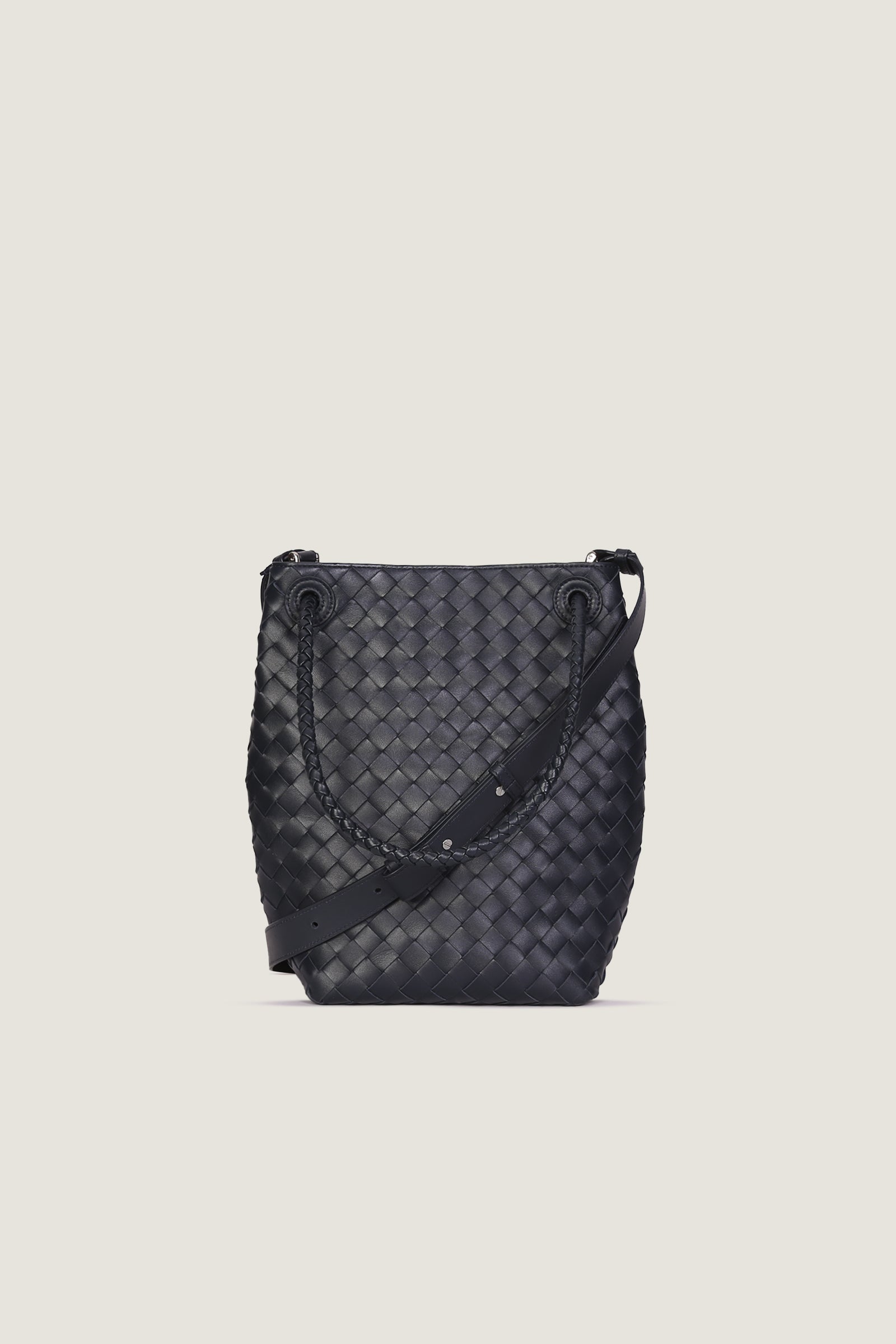 Andiamo Bucket Bag