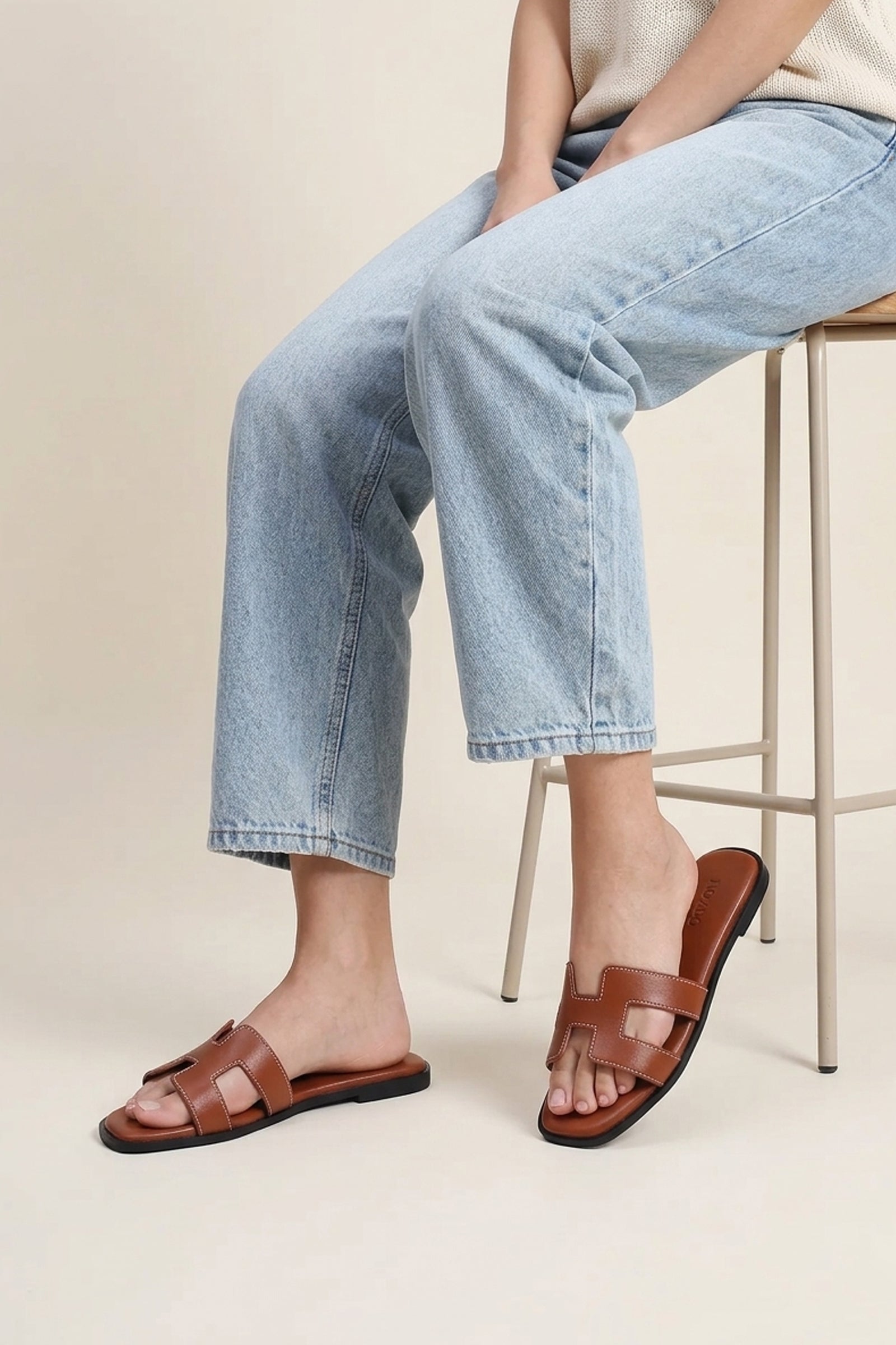 H Style Slipper