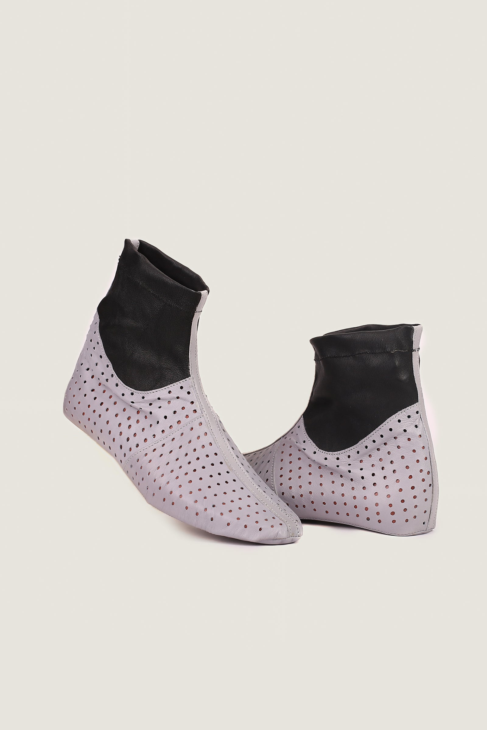 Full Grain Stretch Leather Breathable Socks