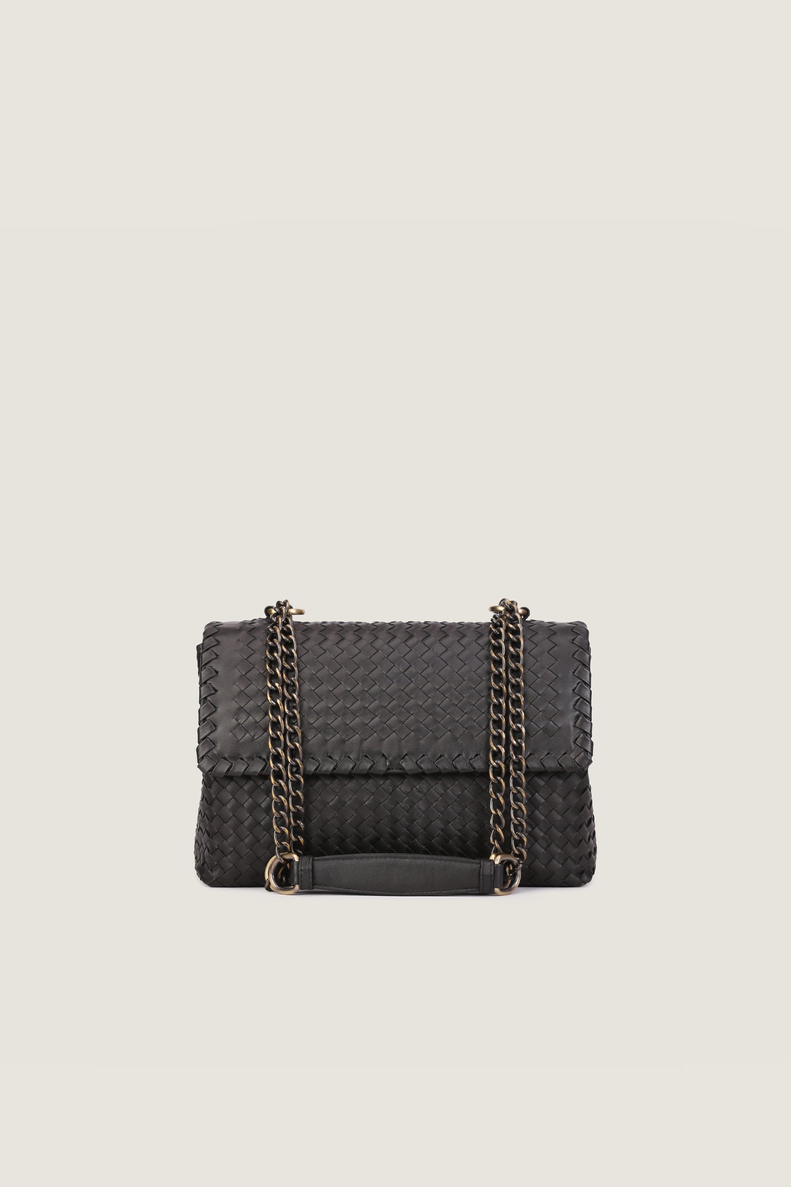 Quinn Shoulder Bag