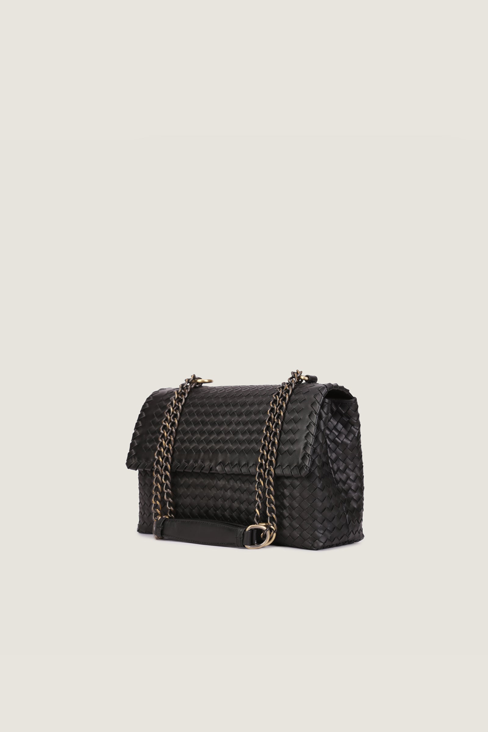 Quinn Shoulder Bag