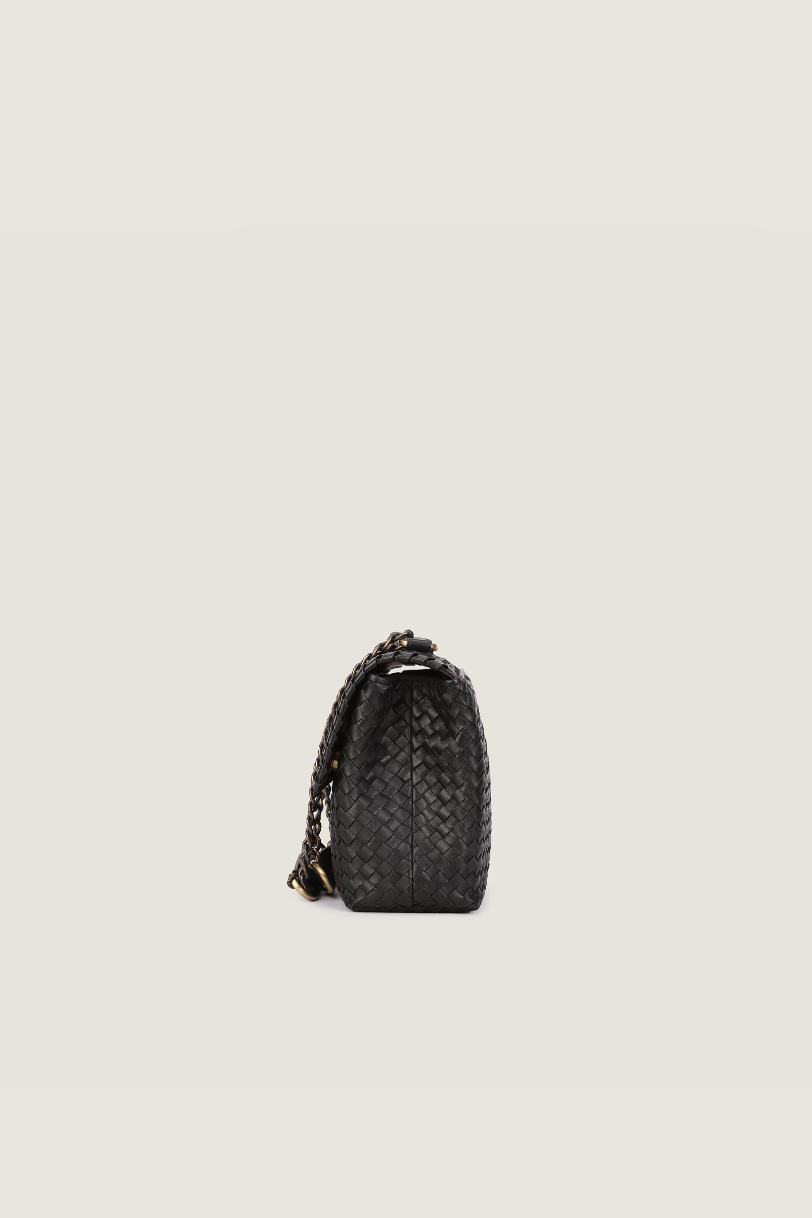 Quinn Shoulder Bag