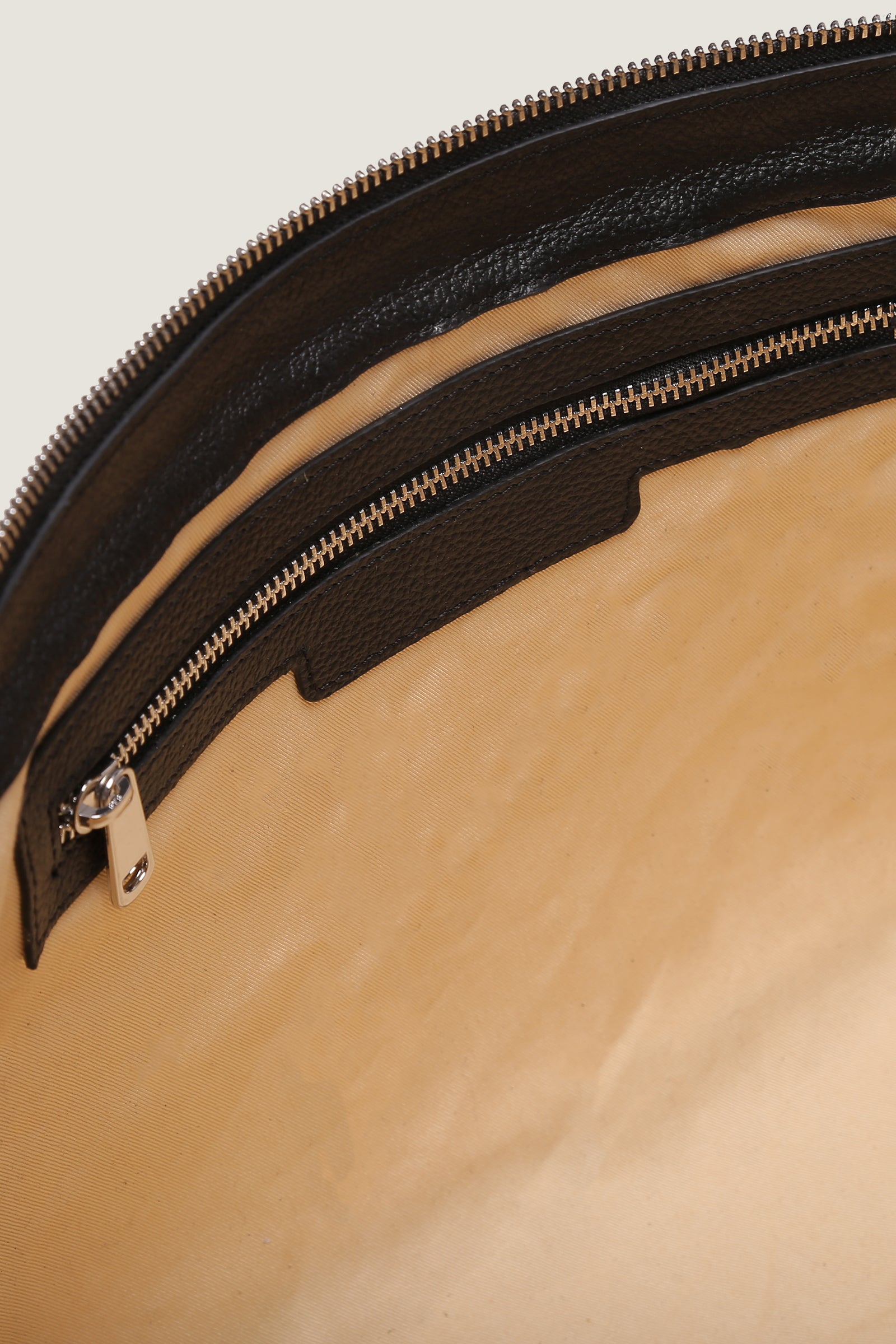 Diago Hobo Style Crossbody Bag