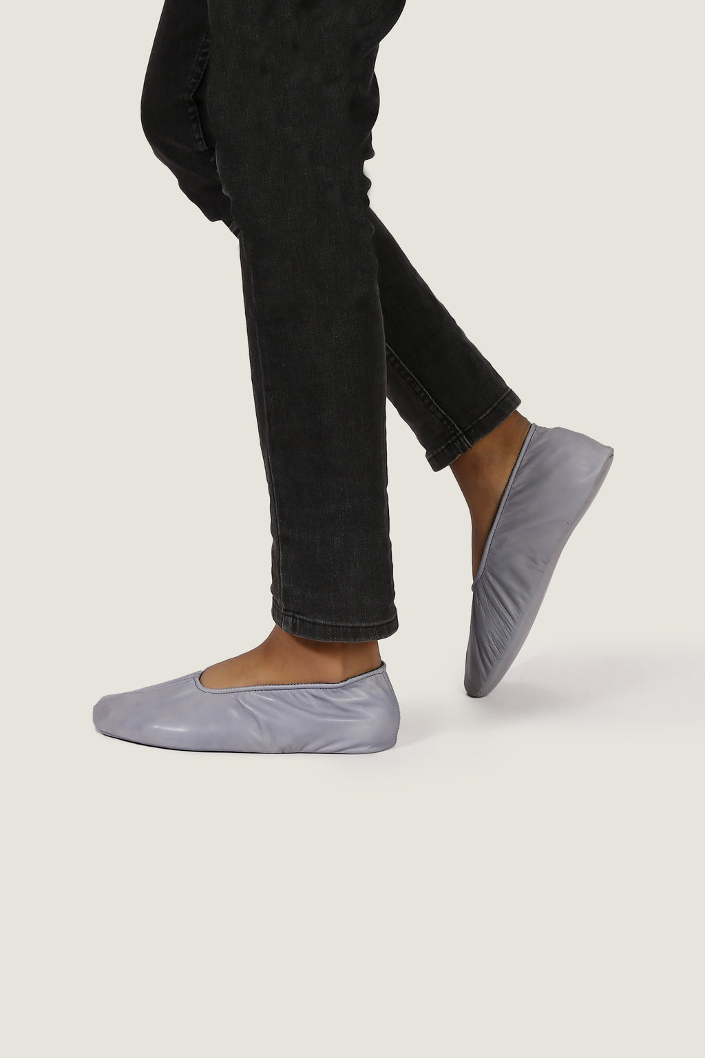 Full Grain Stretchable Short Leather Socks