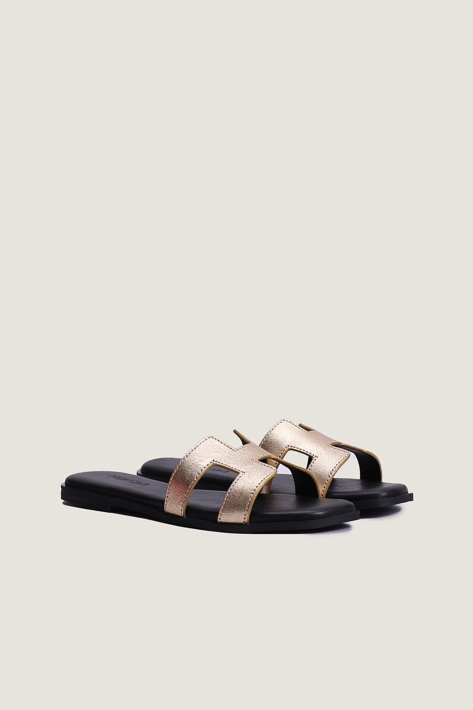 H Style Slipper
