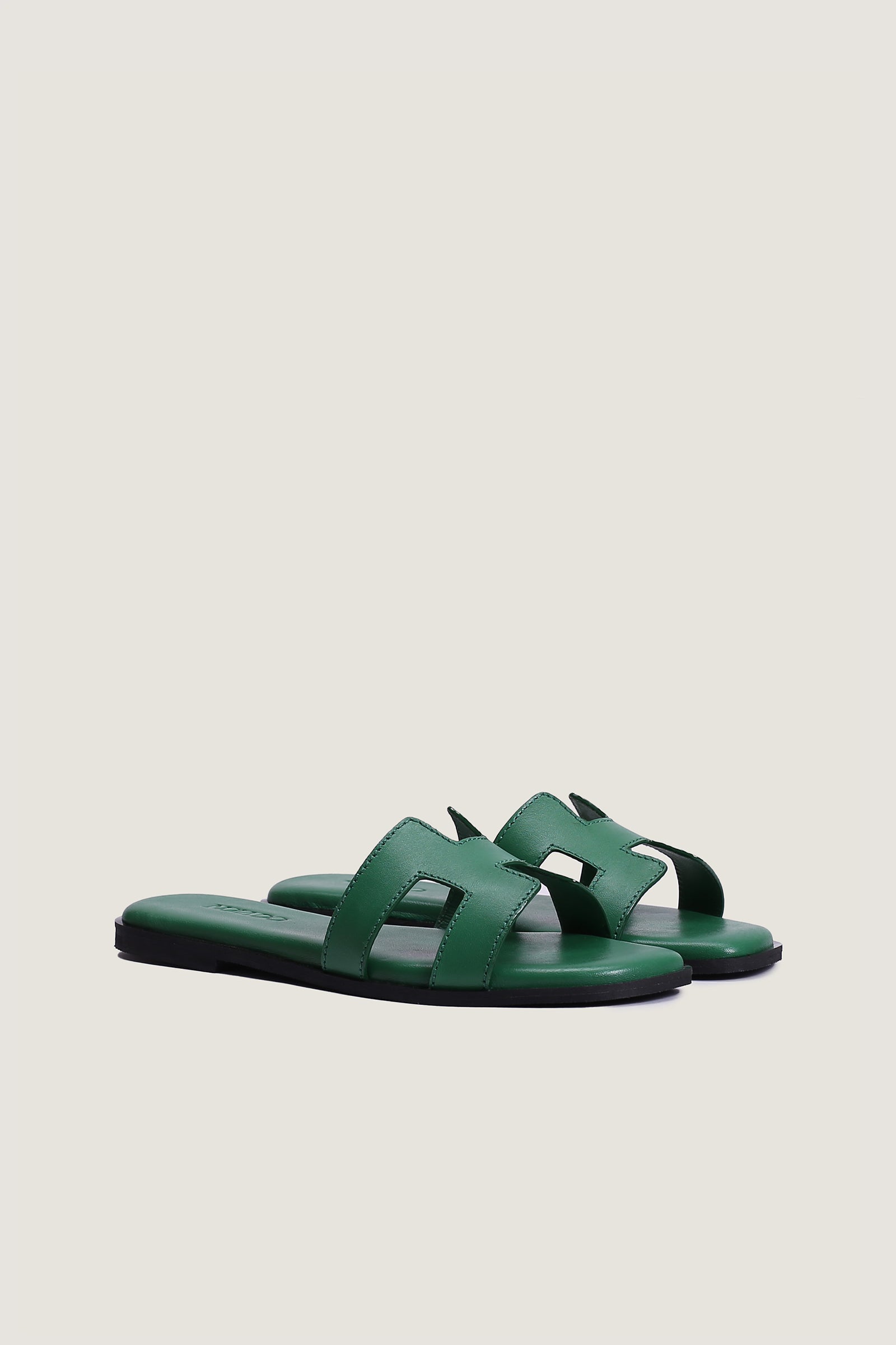 H Style Slipper