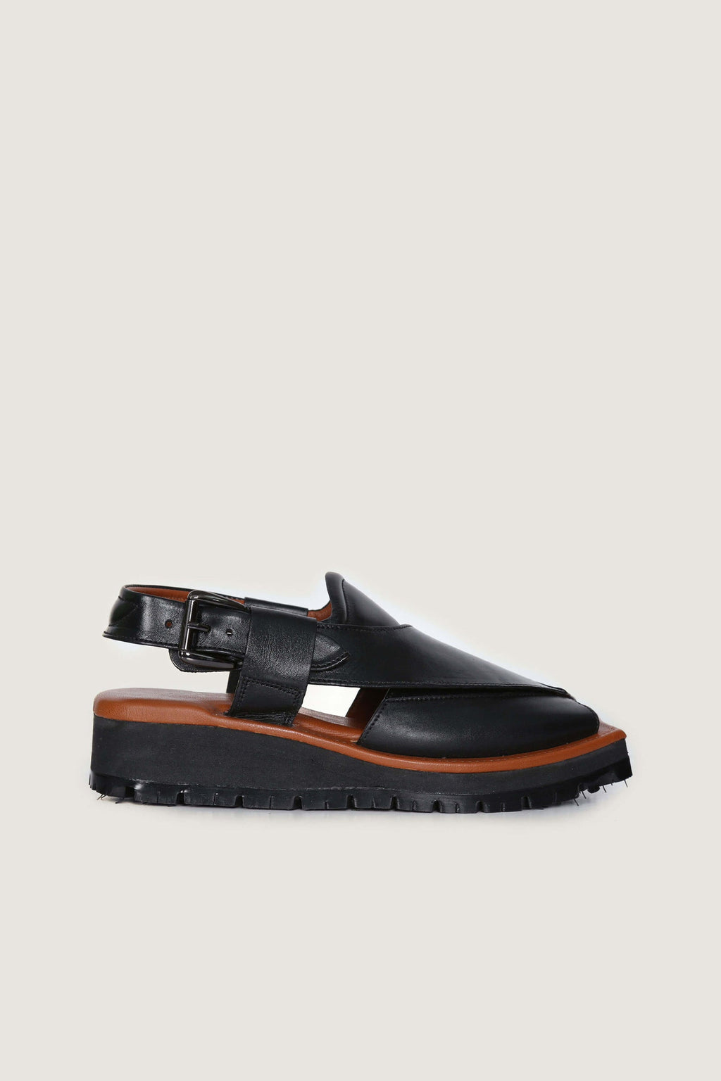 Kaptaan Chappal Novado