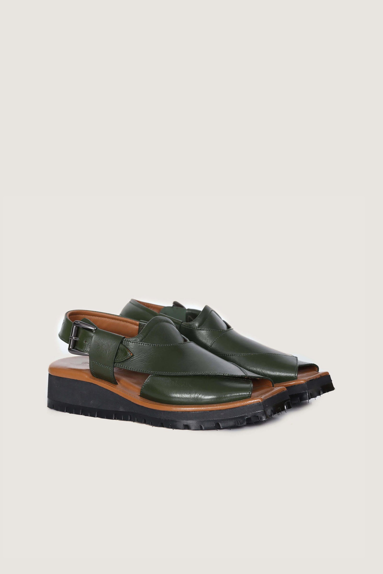 Kaptaan Chappal Novado