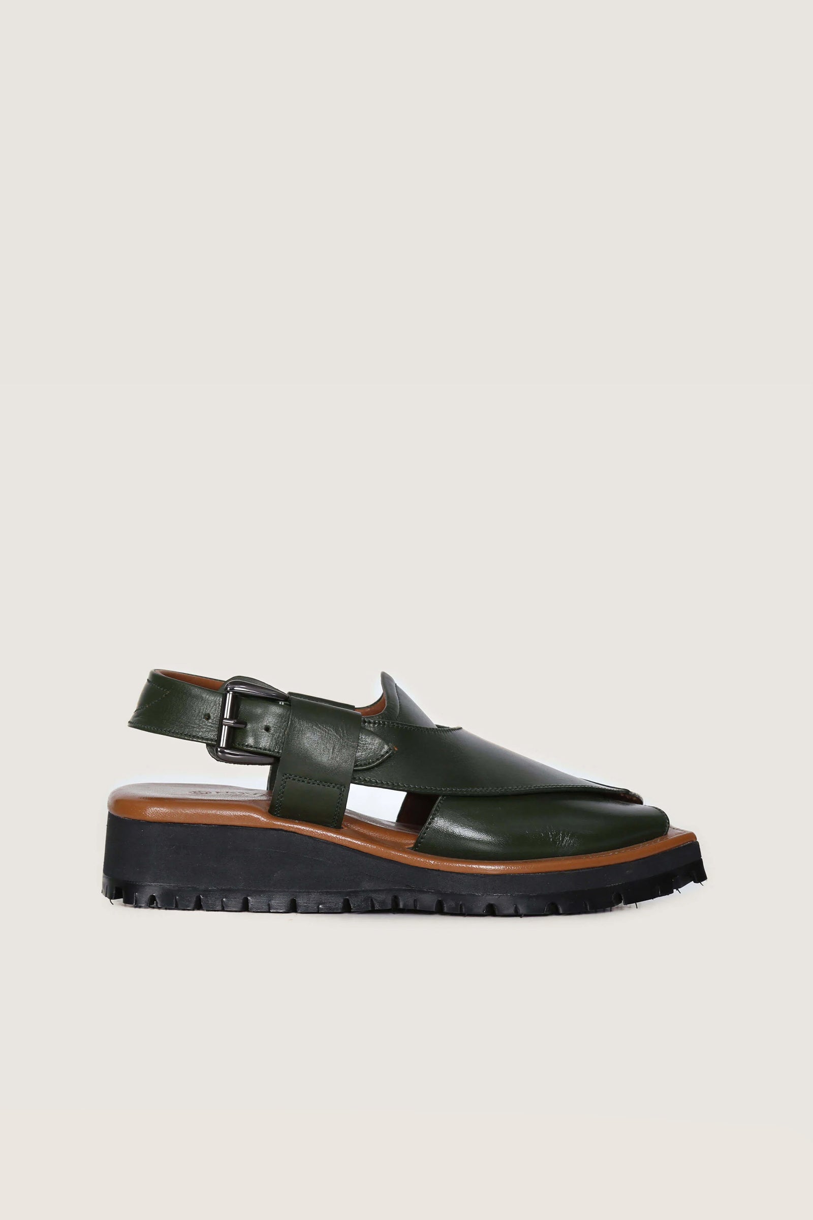 Kaptaan Chappal Novado
